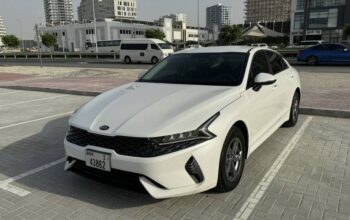 Kia K5 mid option 2021 Gcc in good condition