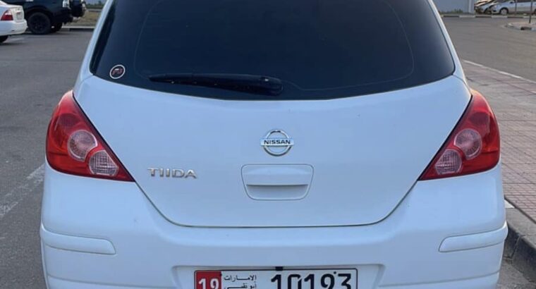 Nissan Tiida 2012 Gcc mid option for sale
