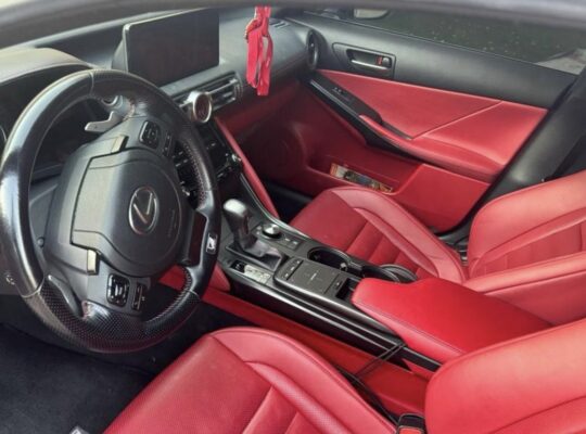 Lexus IS300 F sport Gcc 2022 full option for sale