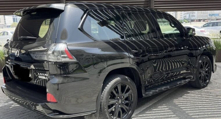 Lexus LX570s black Edition 2019 Gcc for sale