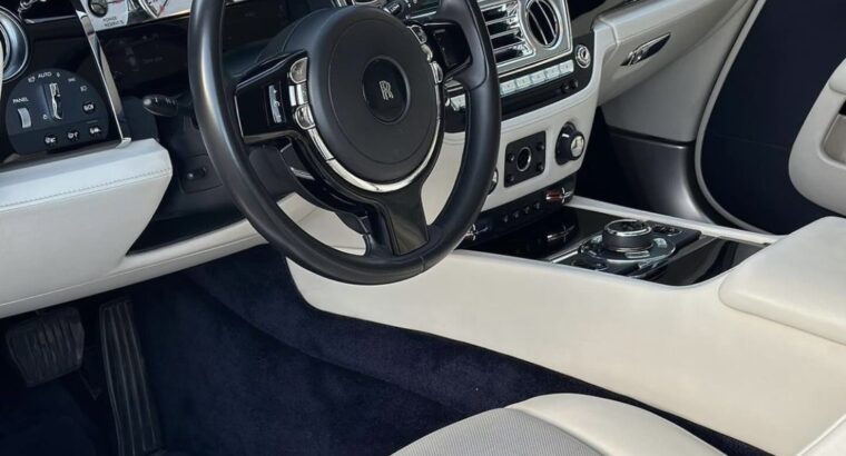 Rolls Royce Wraith 2017 Gcc fully loaded