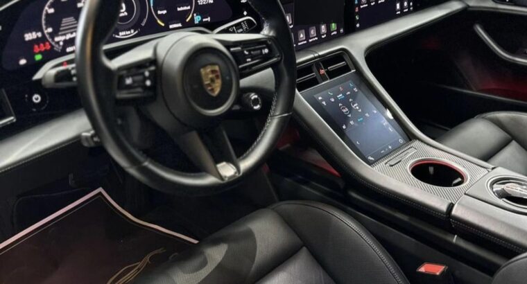 Porsche Taycan 4S full option 2021 Gcc for sale