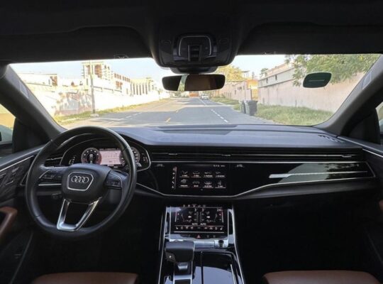 Audi Q8 full option 2019 Gcc for sale