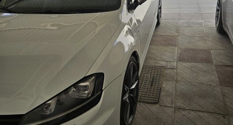 Volkswagen Golf R 2015 Gcc for sale in good condit