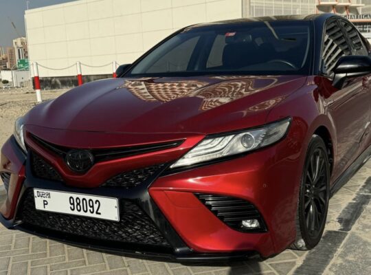Toyota Camry Grand Sport 2018 Gcc for sale
