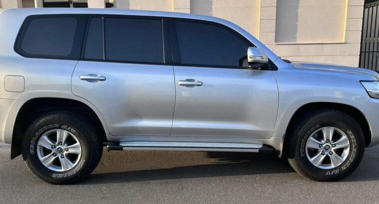 Toyota Land Cruiser GXR 2017 Diesel engine for sal