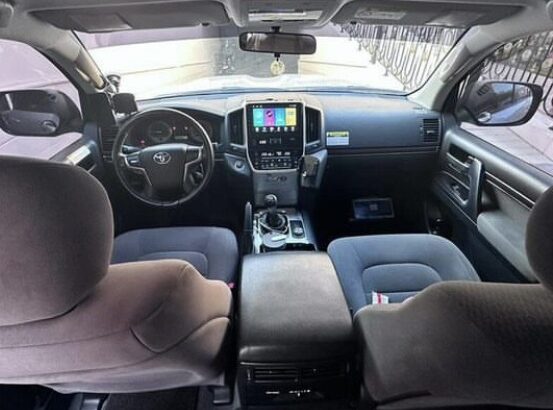 Toyota Land Cruiser GXR 2017 Diesel engine for sal