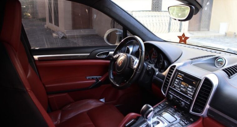 Porsche Cayenne GTS 2014 full option for sale