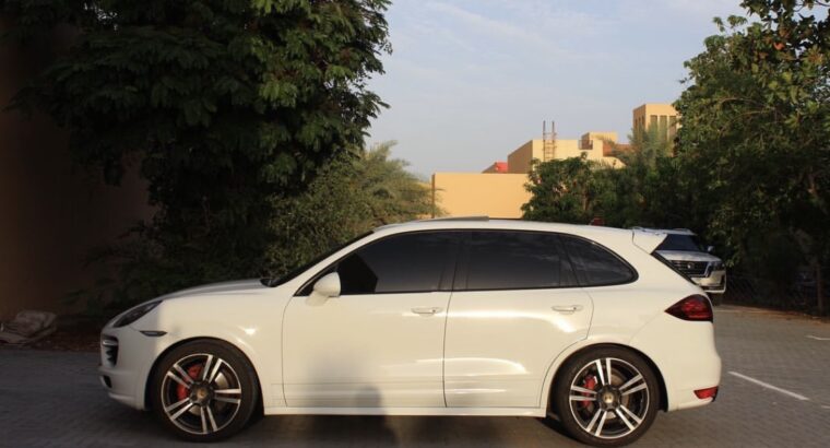 Porsche Cayenne GTS 2014 full option for sale