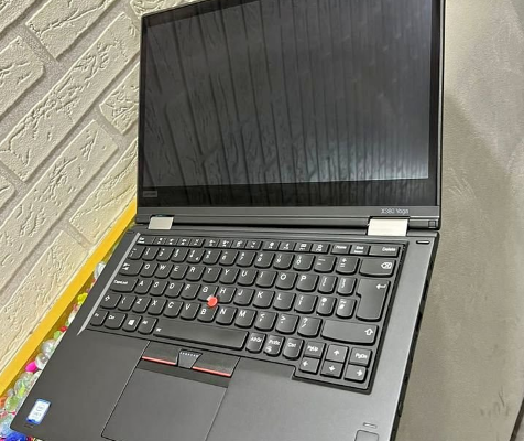 Lenovo Yoga 380 x360 2 in one touch screen