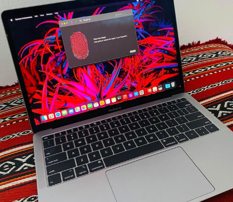 MacBook Air 2018 (13.3 )inch With 16 Gb Ram For Sa