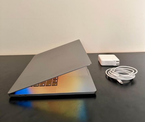 MacBook Pro 2019 16inch i9 A2141 For Sale