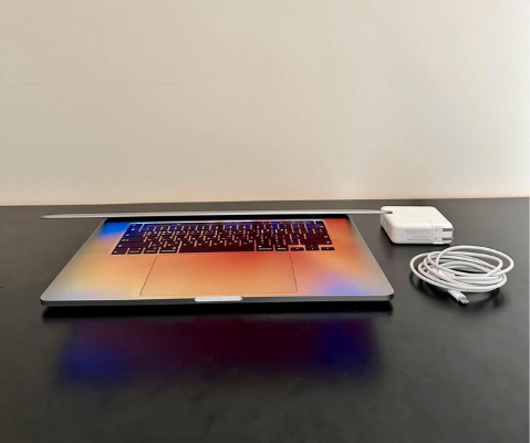 MacBook Pro 2019 16inch i9 A2141 For Sale