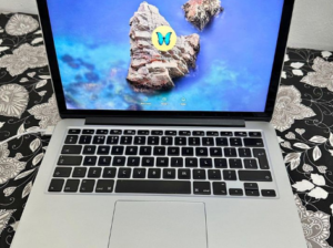 Mac book pro 2015 13.3 inch for sale