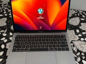 MacBook Pro 2017 13.3 inch for sale