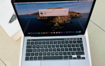 MacBook Pro 2020 13.3inch with 8 gb ram and 256 ss