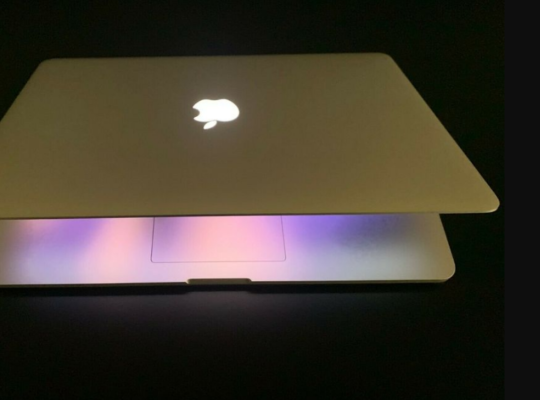 Macbook PRO 15 (2015) Dual Graphics For Sale