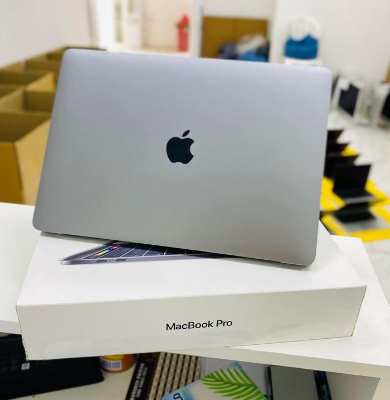 Mackbook Pro 2019 With box and Accessories For Sal