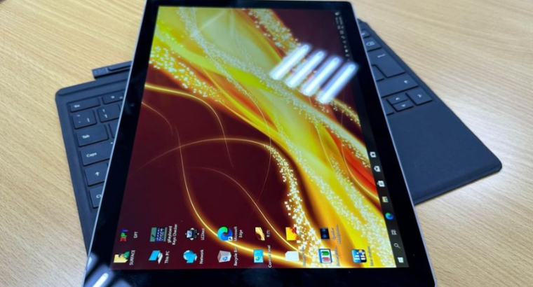 Microsoft Surface Pro 6 touch 2.7k display for sal