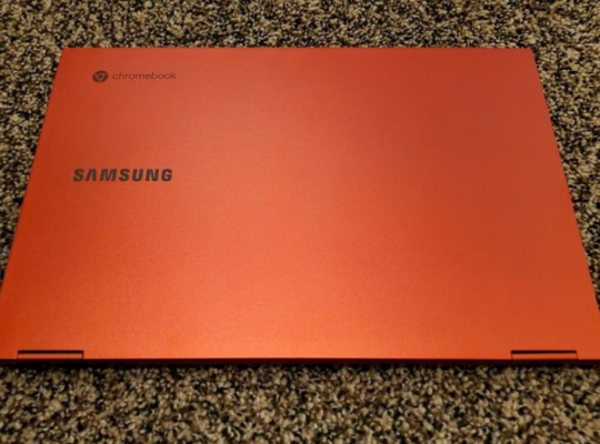 Samsung Galaxy Chromebook – 4k OLED Touch Display