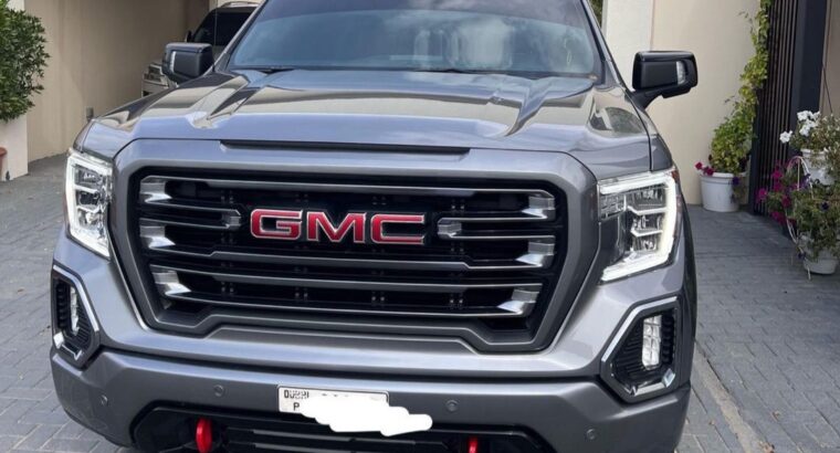 GMC Sierra AT4 coupe 2022 Gcc full option for sal