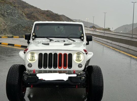 Jeep wrangler 2014 coupe Gcc in good condition