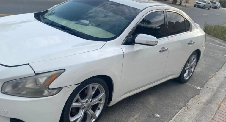 Nissan maxima 2010 Gcc full option for sale