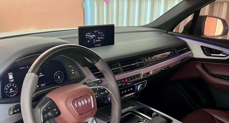 Audi Q7 full option 2019 Gcc for sale
