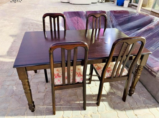 Solid wood dining 4 seater for sale