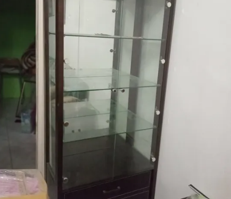 cabinet in good condition for sale