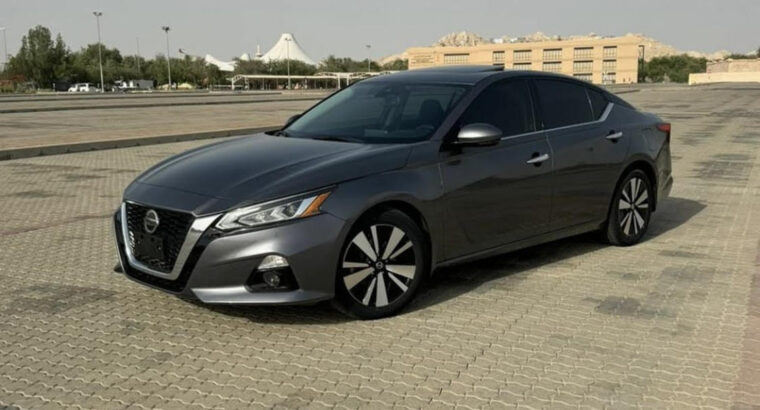 Nissan Altima 2019 SV full option USA imported fo