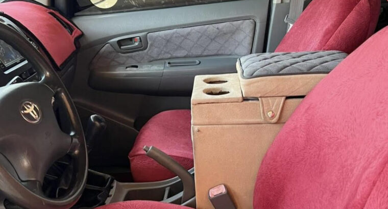 Toyota Hilux 2011 mid option Gcc for sale