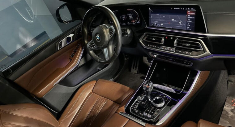 BMW X5 Luxury full option 2019 Gcc for sale