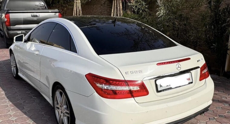 Mercedes E500 coupe Gcc panorama 2010 for sale