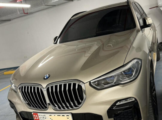 BMW X5 Luxury full option 2019 Gcc for sale