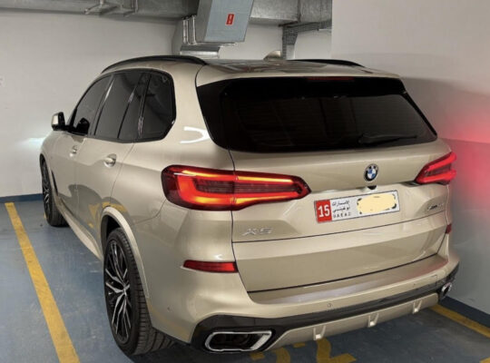 BMW X5 Luxury full option 2019 Gcc for sale