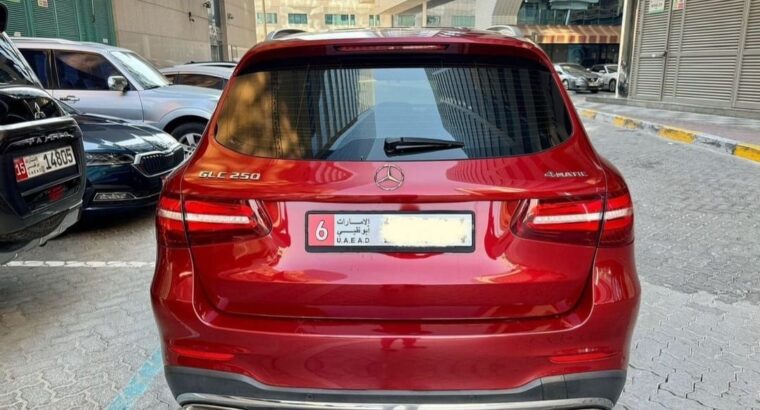 مرسيدس GLC 250 , خليجي مالك اول موديل 2017 للبيع