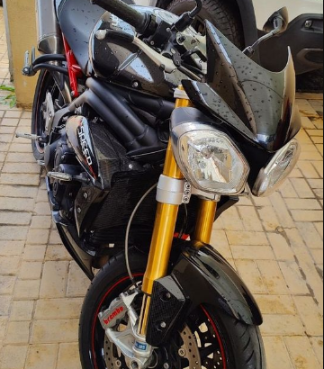 2012 TRIUMPH 1050cc ABS speed triple “r” for sale