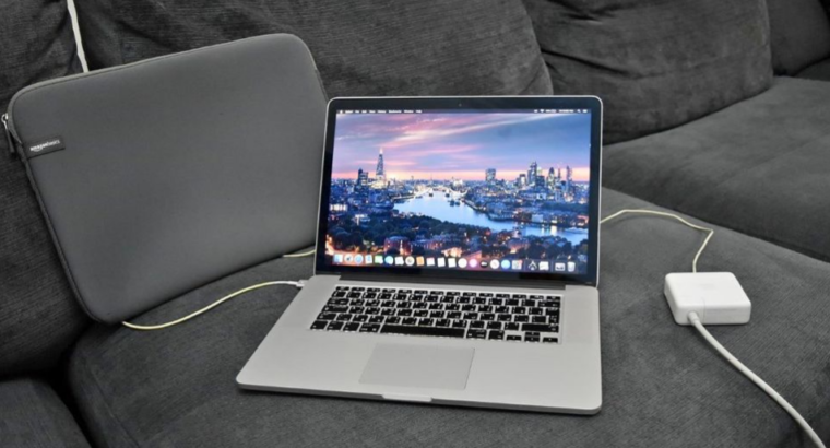 Apple Macbook pro 2015 15 inch retina display for