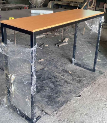 Bar table for sale