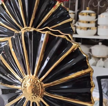 Aksonz The Art of Decorating with Beautiful Vase F