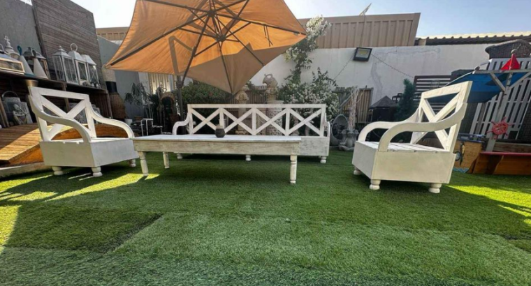 Big White solid wood sofa set without cushions