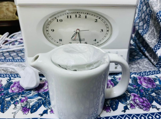 Clock alarm with tea maker for sale