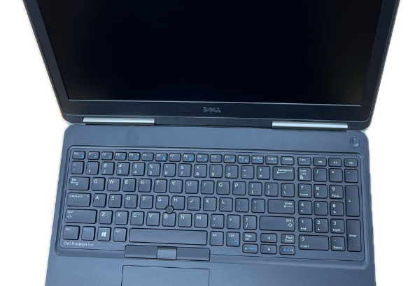 Dell Precision 7510 Core I 7 , 6Th Gen For Sale
