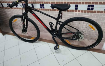 Giant sports bicycle Excellent Condition For Sale