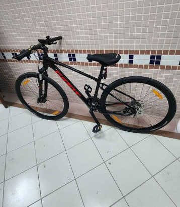 Giant sports bicycle Excellent Condition For Sale