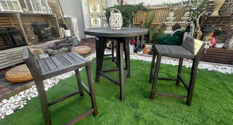 High table with 3 chairs for sale
