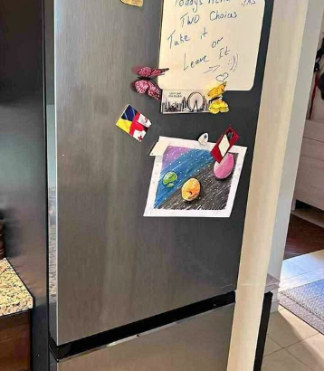 Hitachi Refrigerator bottom freezer for sale