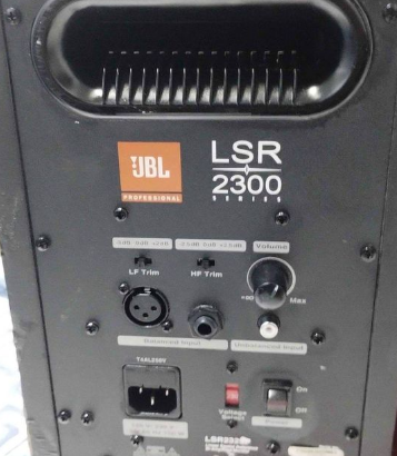 JBL LSR2300 Series 8″ 2-Way Bi-Amplified For Sale