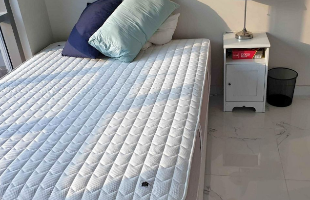 King size bed set for sale